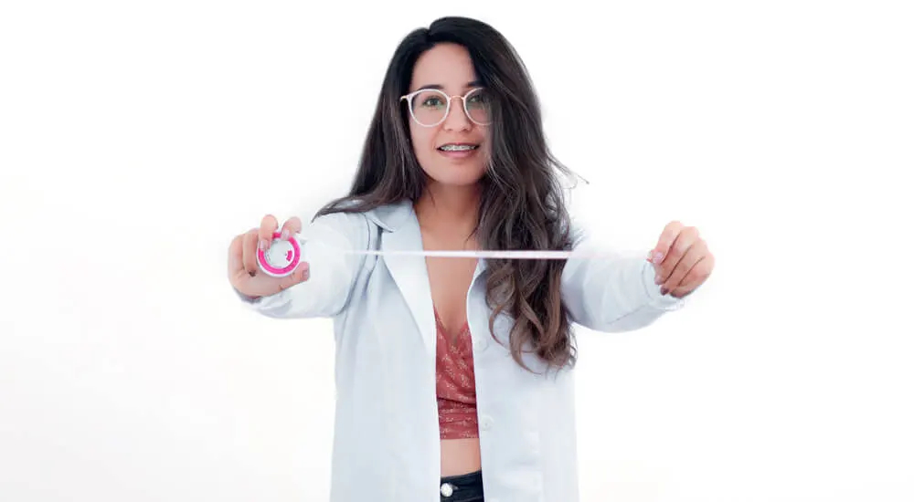 Wat is een normale BMI voor een volwassene? De Body Mass Index (BMI) relateert lichaamsgewicht en lengte.